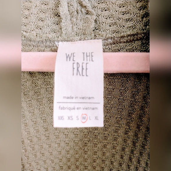 We The Free Tank Top Size Medium - Picture 2 of 4